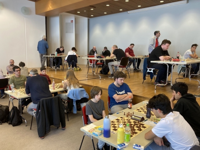 - Swiss CHess Tour
